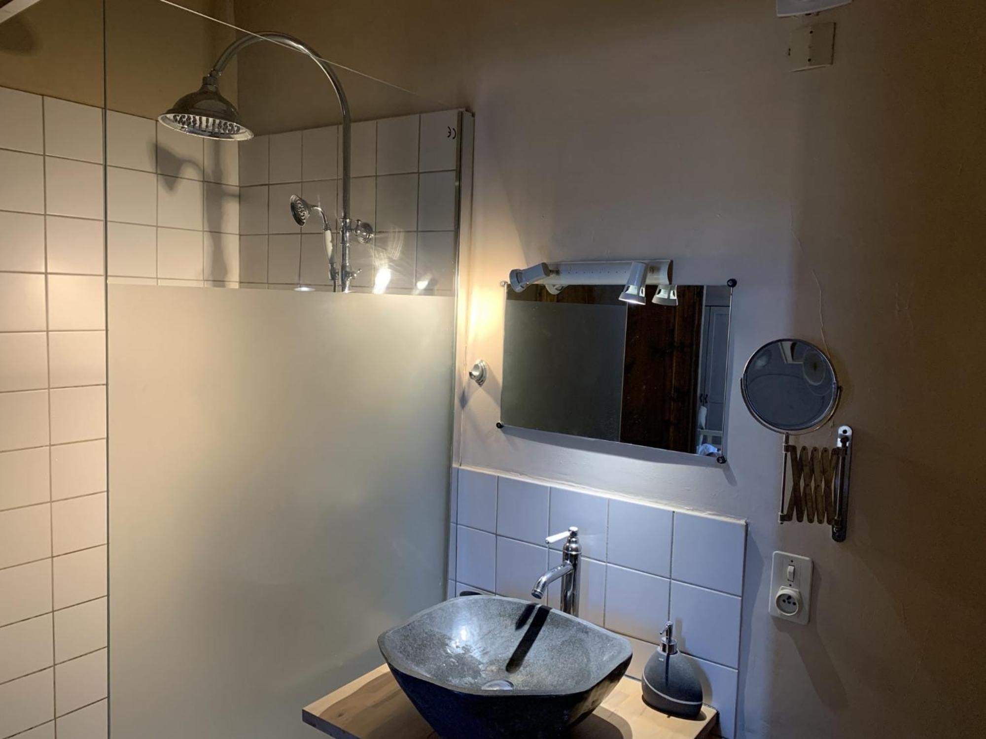 Chambres Et Table D'Hotes Au Brabo Mormoiron Exteriér fotografie